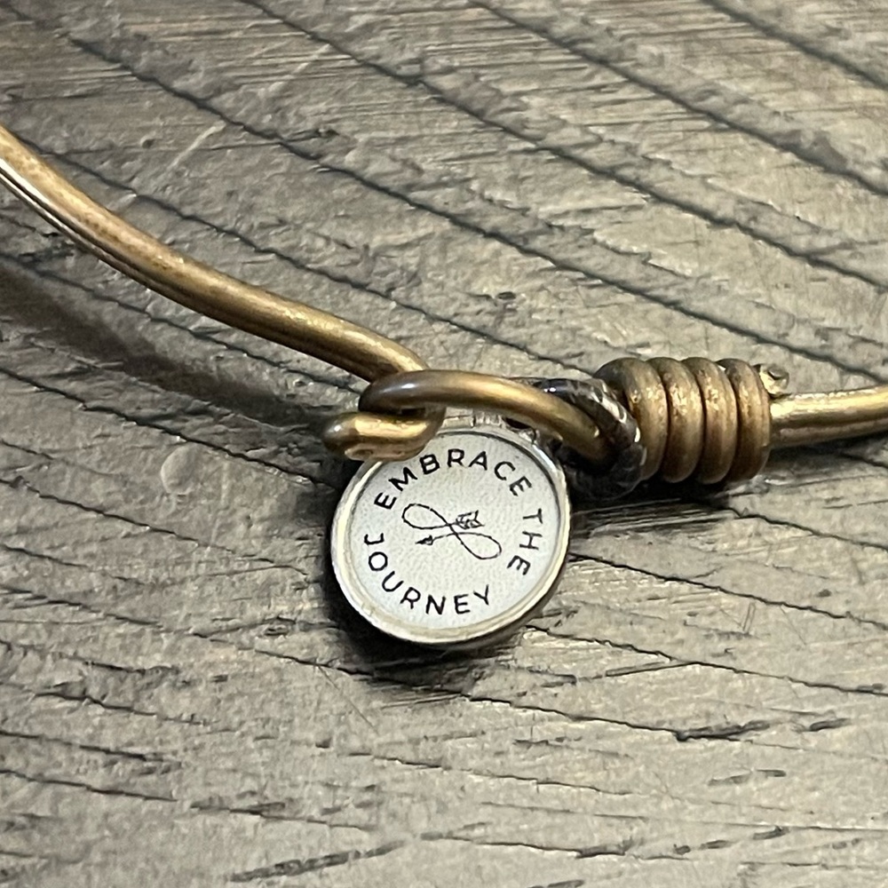 Luca + Dani | NWOT Small Heart Rosary Bracelet - Picture 2 of 2